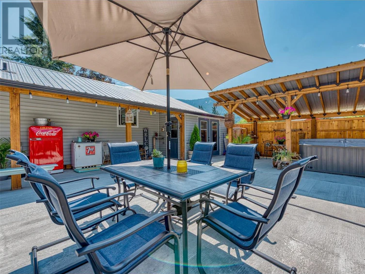 4446 Cedar Hill Road, Falkland, BC, V0E 1W1 - 8