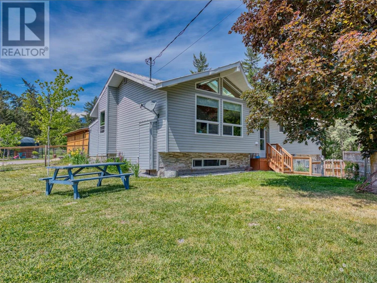 4446 Cedar Hill Road, Falkland, BC, V0E 1W1 - 44