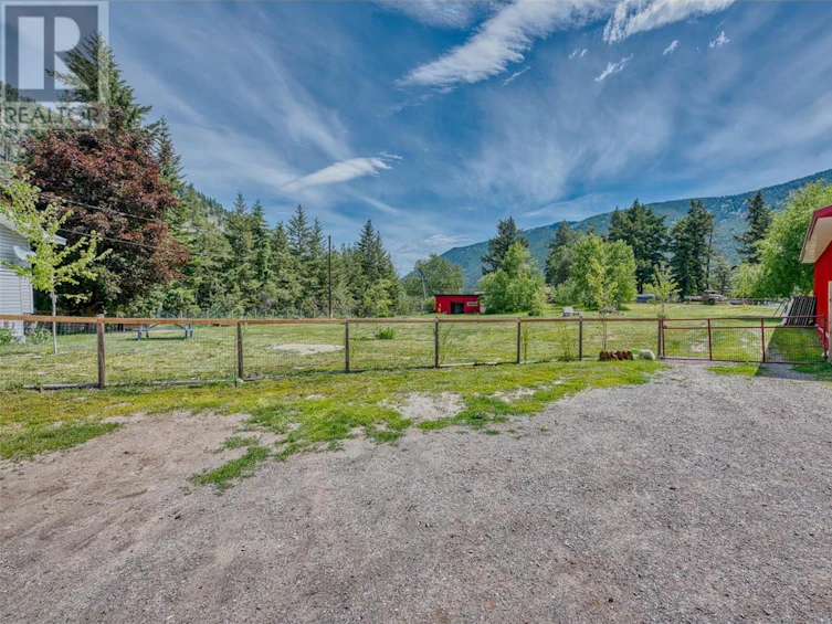 4446 Cedar Hill Road, Falkland, BC, V0E 1W1 - 54
