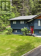 5242 Mackay Crescent