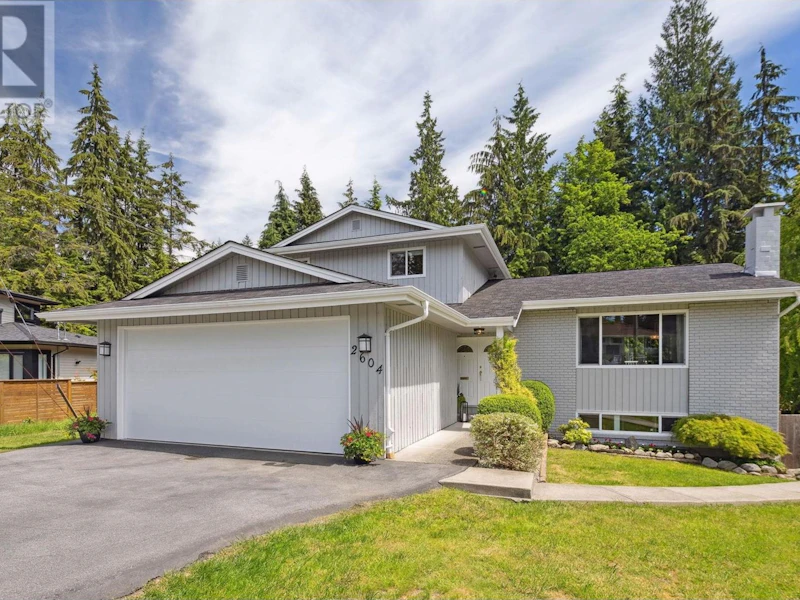 2604 Lauralynn Drive, North Vancouver BC V7J 2Y5
