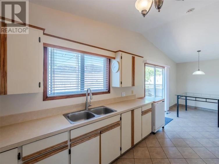 8502 32nd Avenue, Osoyoos, BC, V0H 1V1 - 16