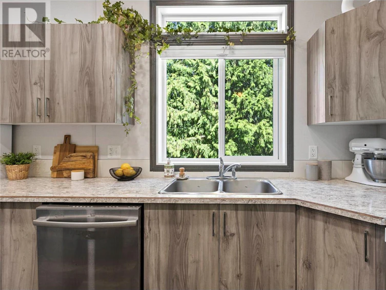 1395 Taylor Road, Sorrento, BC, V0E 2W1 - 11