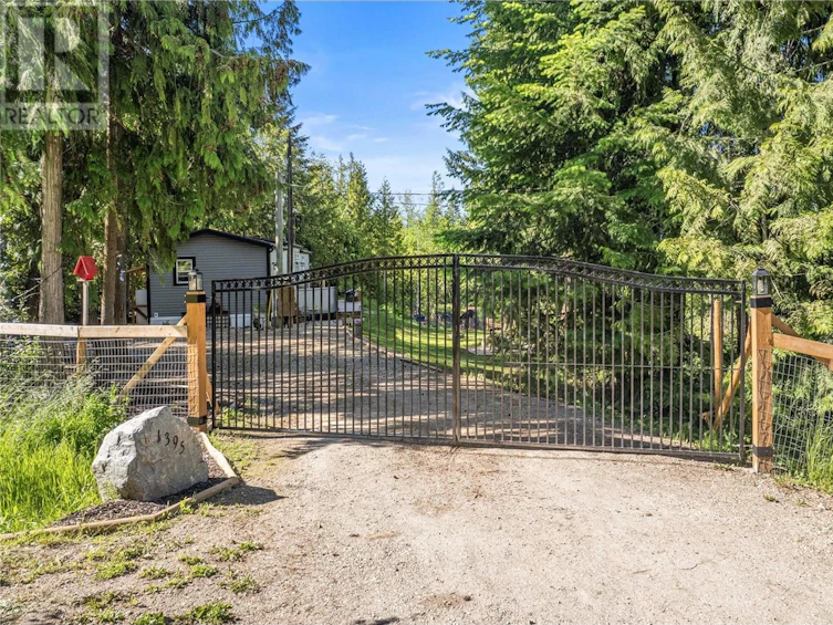 1395 Taylor Road, Sorrento, BC, V0E 2W1 - 44