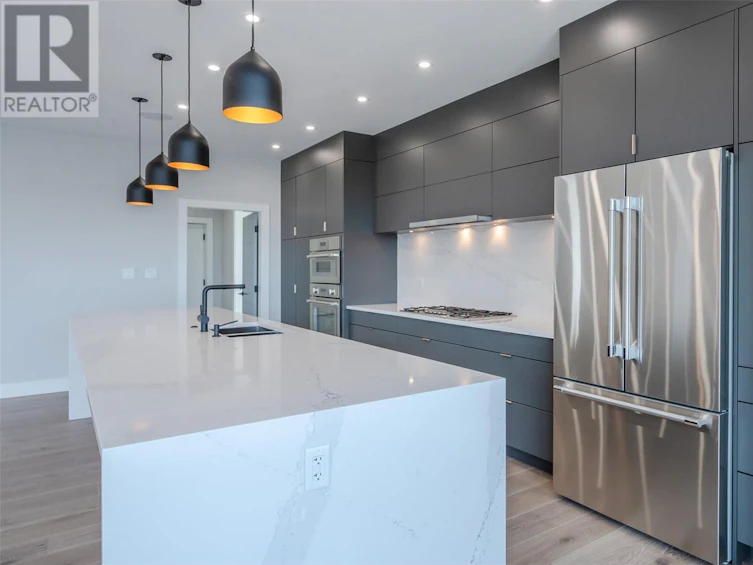 1112 Syer Road, Penticton, BC, V2A 9G4 - 25