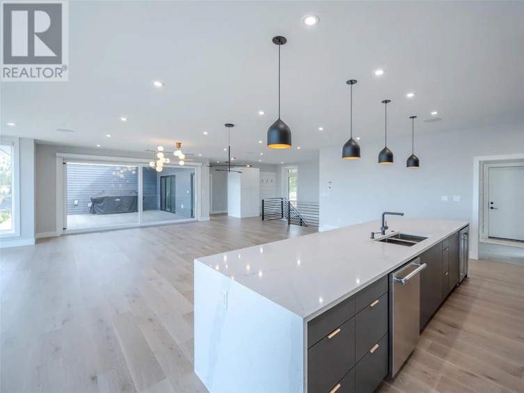 1112 Syer Road, Penticton, BC, V2A 9G4 - 26