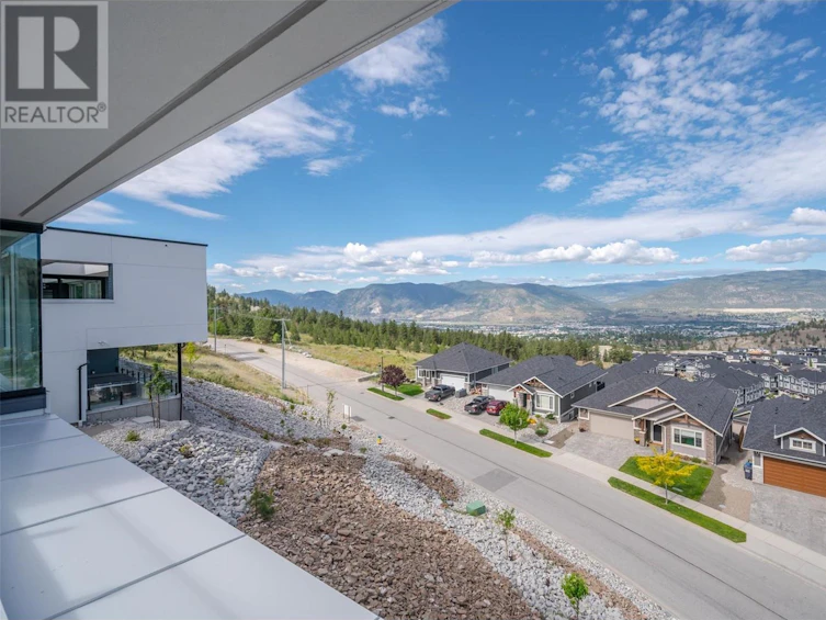 1112 Syer Road, Penticton, BC, V2A 9G4 - 41