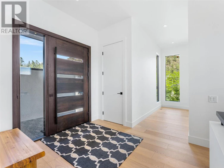 730 Pinehaven Court, Kelowna, BC, V1V 2Y3 - 5
