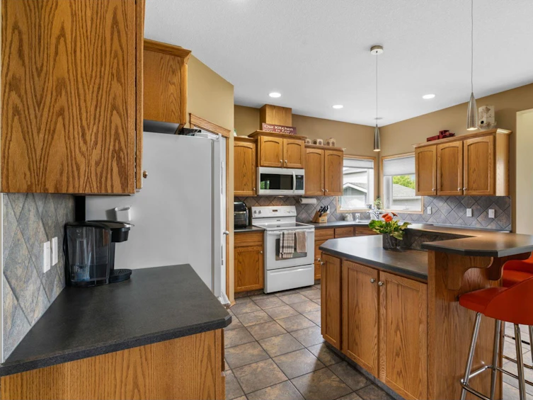 12 Deer Park Cove, Spruce Grove, AB, T7X 4N7 - 8