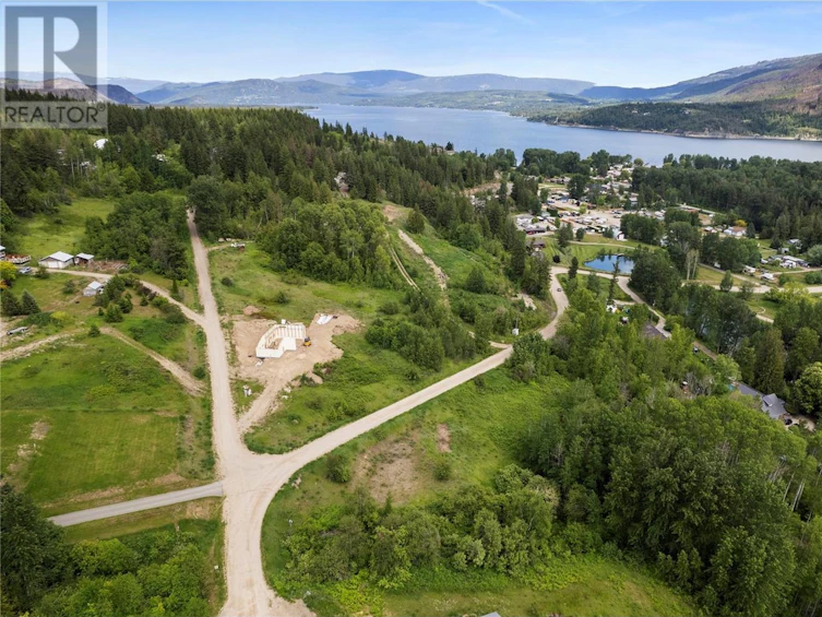 38-2481 Squilax Anglemont Road, Lee Creek, BC, V0E 1M4 - 9