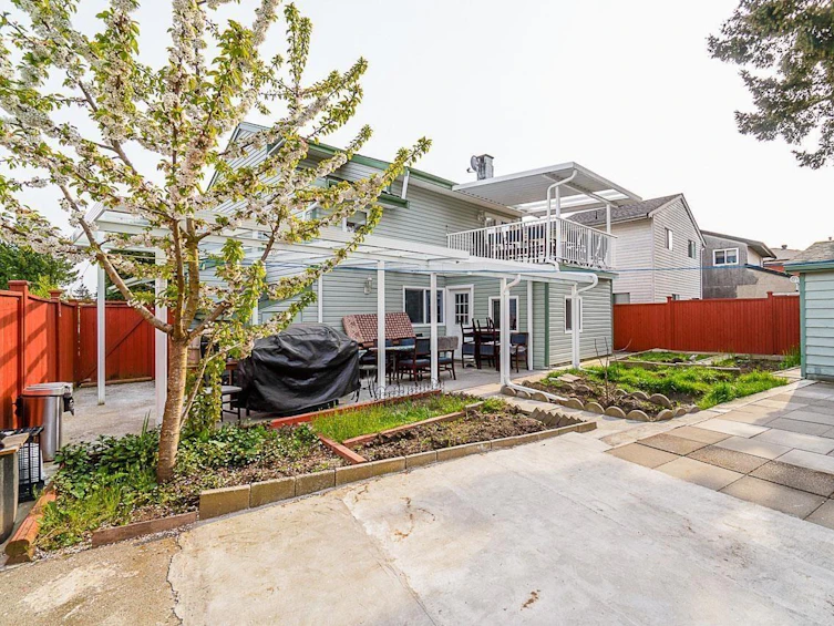 12993 73b Avenue, Surrey, BC, V3W 7K4