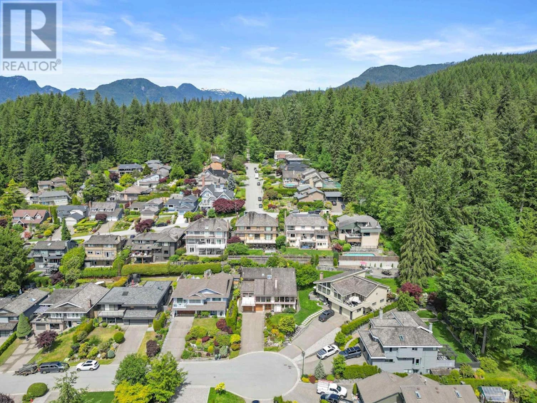 2966 Dresden Way, North Vancouver, BC, V7H 1P6 - 39