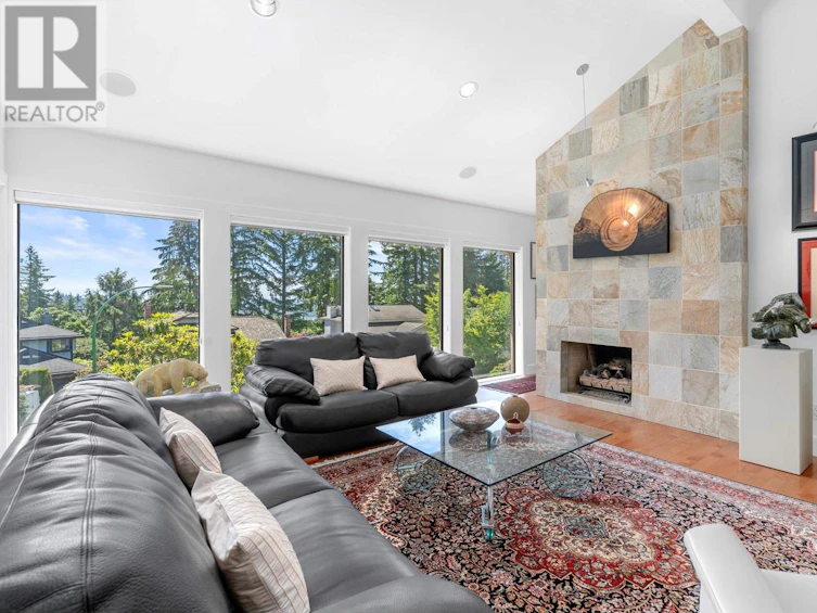2966 Dresden Way, North Vancouver, BC, V7H 1P6 - 4