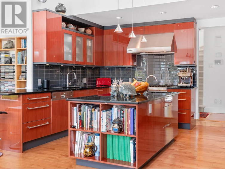2966 Dresden Way, North Vancouver, BC, V7H 1P6 - 7