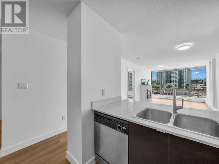 1508-4178 Dawson Street, Burnaby, BC, V5C 0A1 - 3