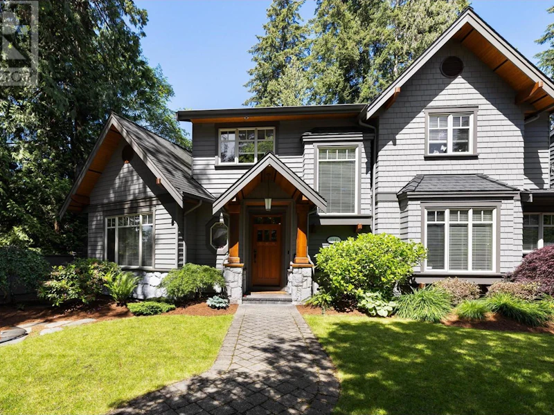 3945 Lynn Valley Road, North Vancouver BC V7K 2T1