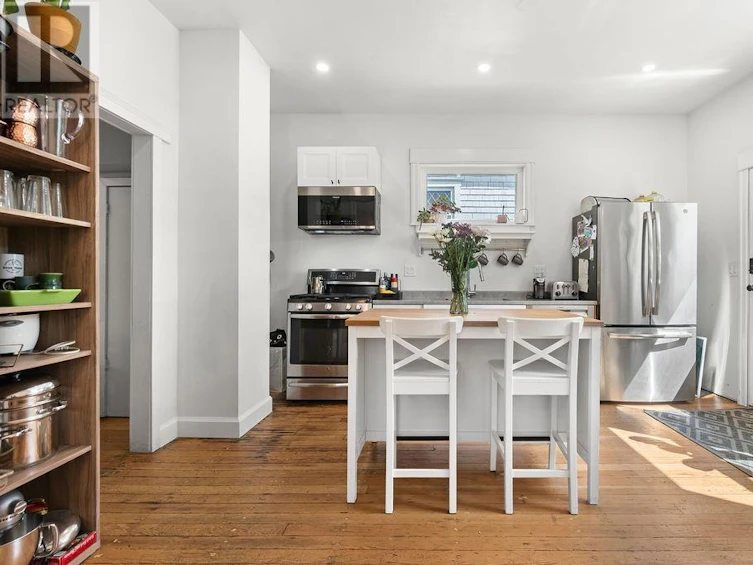 1826 East 12 Avenue, Vancouver, BC, V5N 2A5 - 12