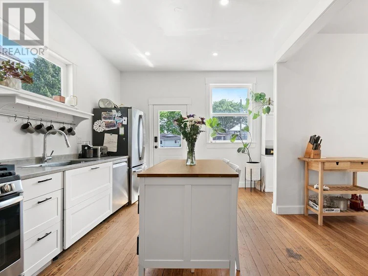 1826 East 12 Avenue, Vancouver, BC, V5N 2A5 - 13