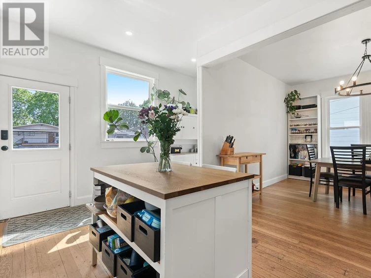 1826 East 12 Avenue, Vancouver, BC, V5N 2A5 - 14