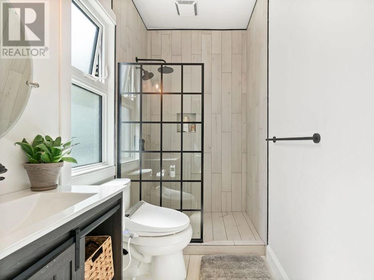 1826 East 12 Avenue, Vancouver, BC, V5N 2A5 - 15