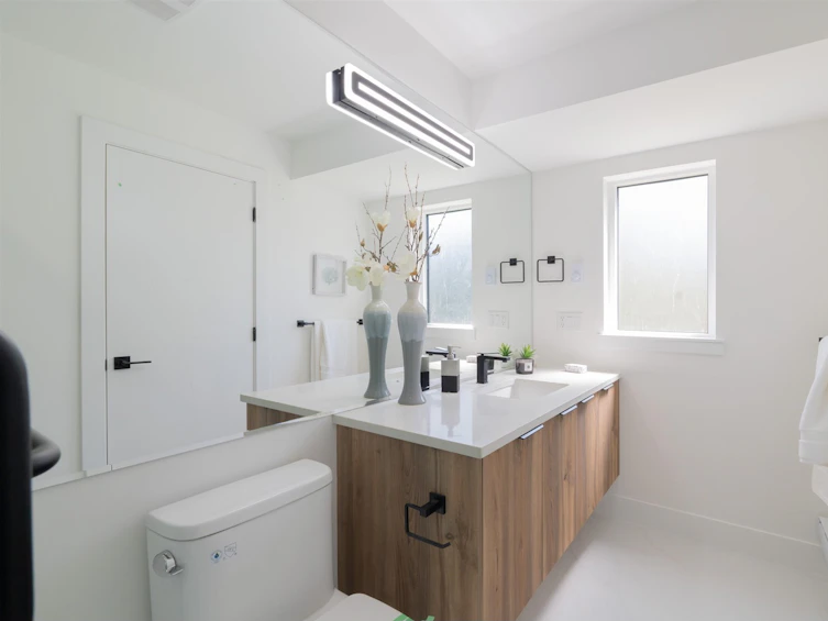 25-13895 64, Surrey, BC, V3W 1Y7 - 14