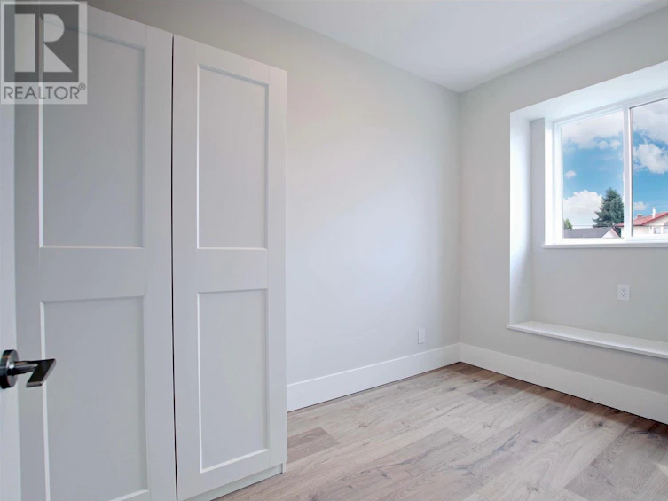 2390 East 38 Street, Vancouver, BC, V5R 2T7 - 7