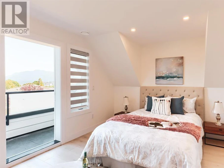 2946 East 3rd Avenue, Vancouver, BC, V5M 1H8 - 15