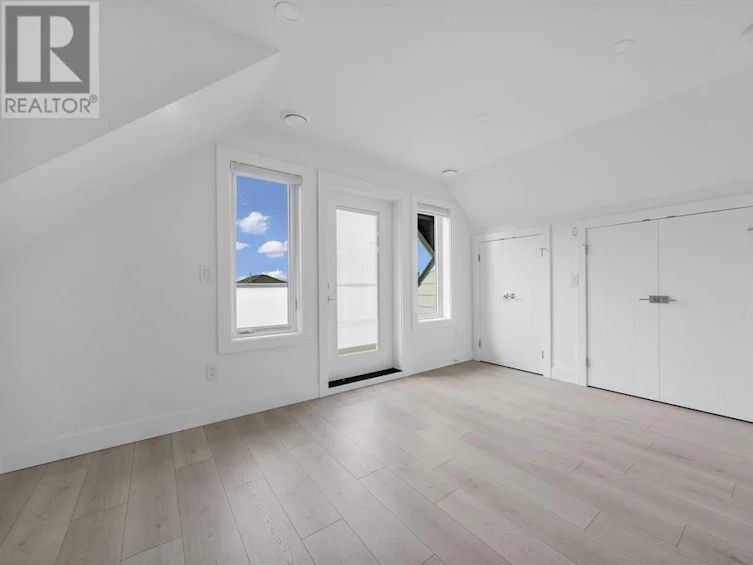 2946 East 3rd Avenue, Vancouver, BC, V5M 1H8 - 17