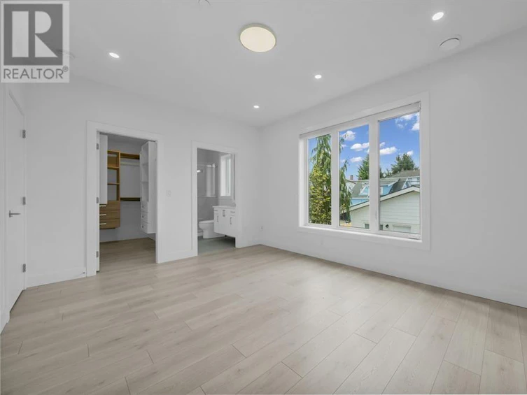2946 East 3rd Avenue, Vancouver, BC, V5M 1H8 - 21
