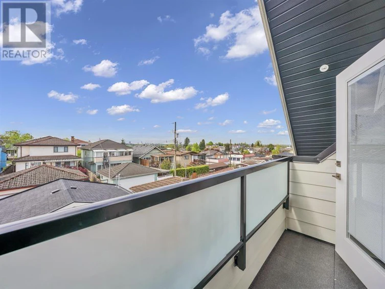 2946 East 3rd Avenue, Vancouver, BC, V5M 1H8 - 25