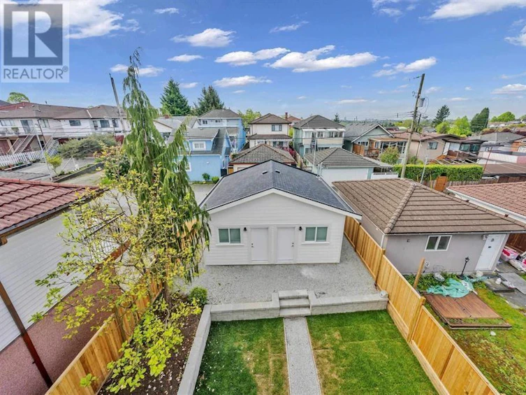2946 East 3rd Avenue, Vancouver, BC, V5M 1H8 - 28