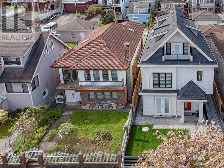 2946 East 3rd Avenue, Vancouver, BC, V5M 1H8 - 30