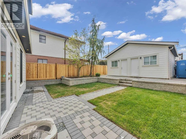 2946 East 3rd Avenue, Vancouver, BC, V5M 1H8 - 31