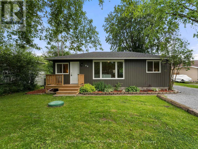 98 Cronsberry Road, Georgina, ON, L0E 1N0
