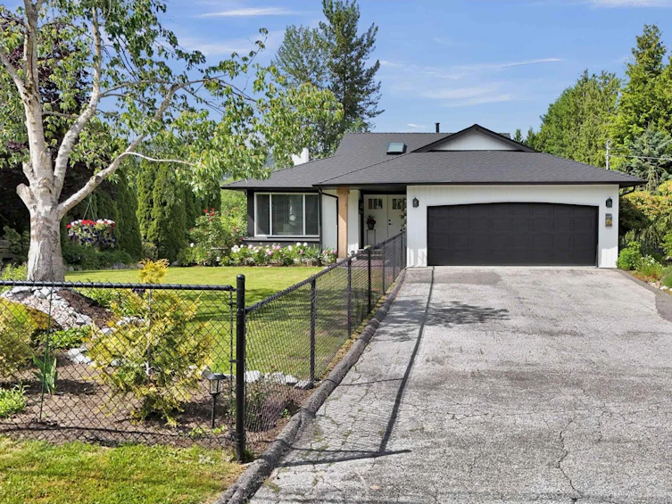 34085 York Avenue, Mission, BC, V2V 6Y5