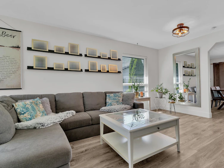 34085 York Avenue, Mission, BC, V2V 6Y5 - 2