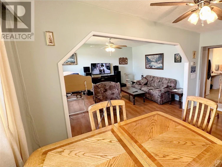 255 Gerstmar Road, Kelowna, BC, V1X 4A6 - 14