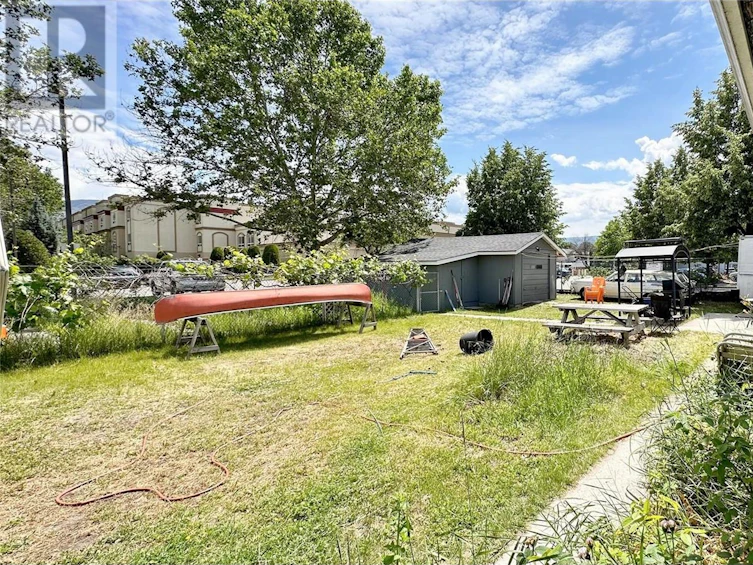 255 Gerstmar Road, Kelowna, BC, V1X 4A6 - 20