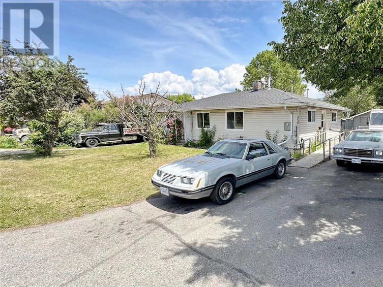 255 Gerstmar Road, Kelowna, BC, V1X 4A6 - 25
