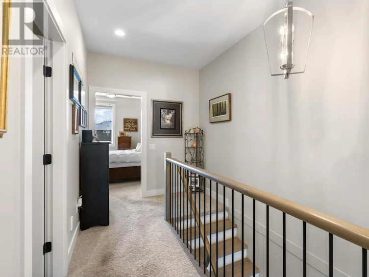 987 Laurier Avenue, Kelowna, BC, V1Y 6A9 - 27
