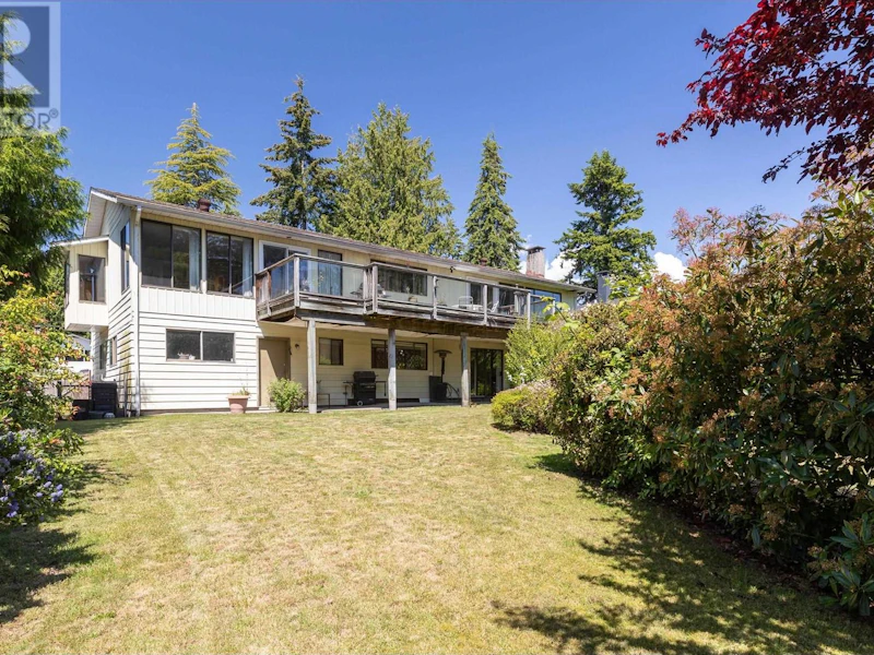 6461 Samron Road, Sechelt BC