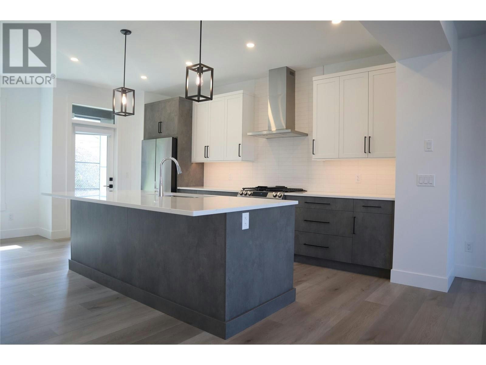 26-2835 Canyon Crest Drive, West Kelowna, BC, V4T 0E3 - 25