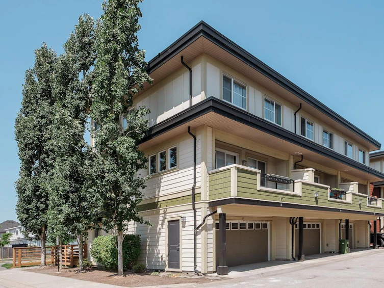 71-19477 72a, Surrey, BC, V4N 6M2