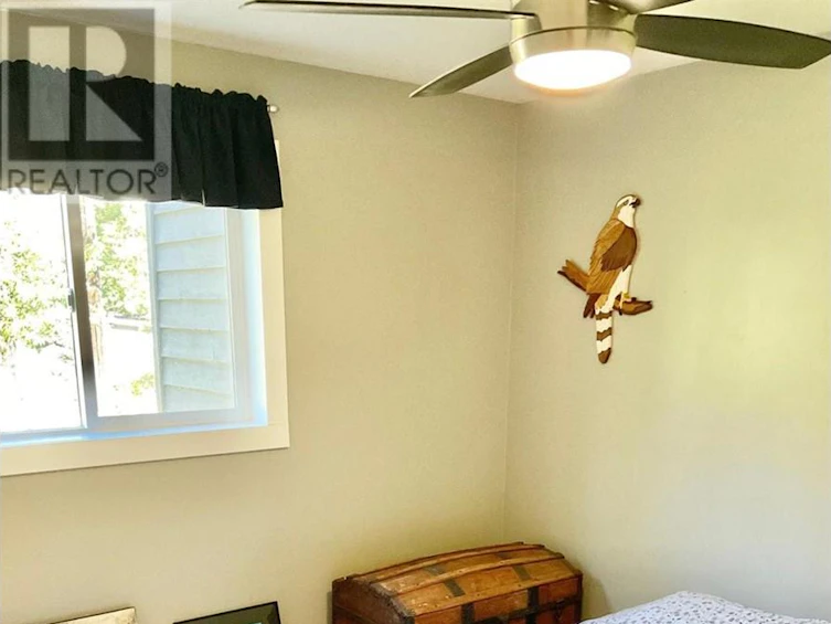 1920 3 Highway, Midway, BC, V0H 1M0 - 54