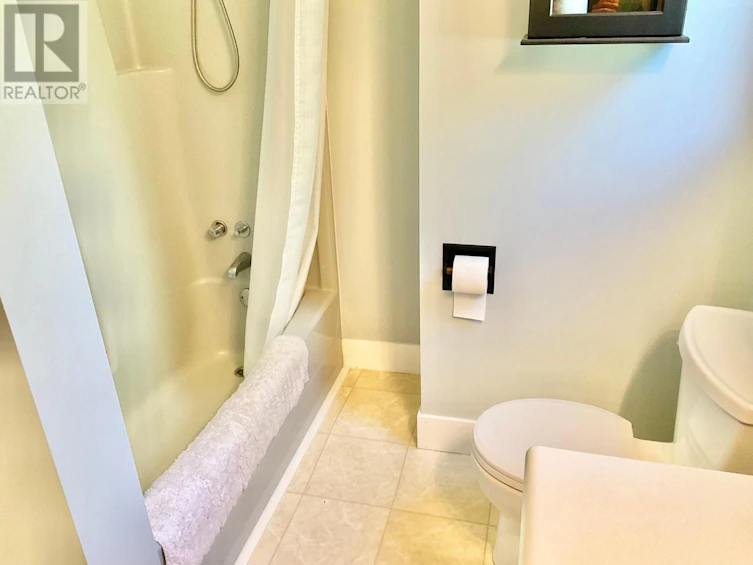 1920 3 Highway, Midway, BC, V0H 1M0 - 60