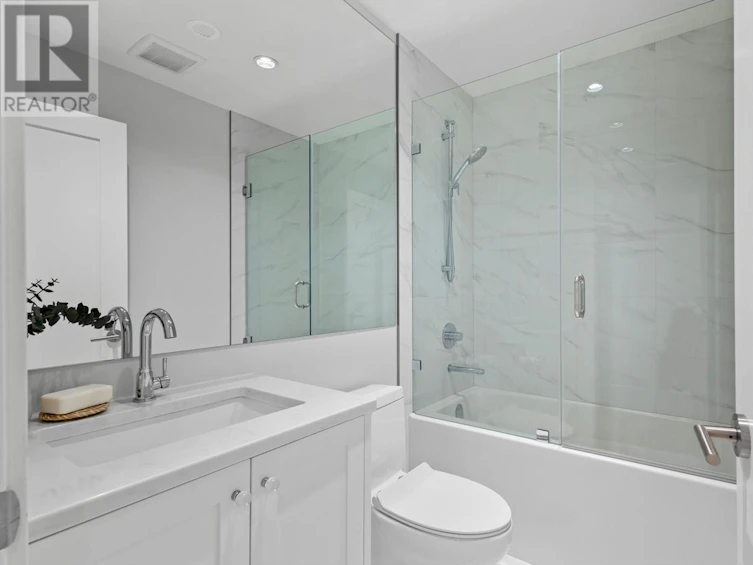 6188 Lochdale Street, Burnaby, BC, V5B 2M5 - 24