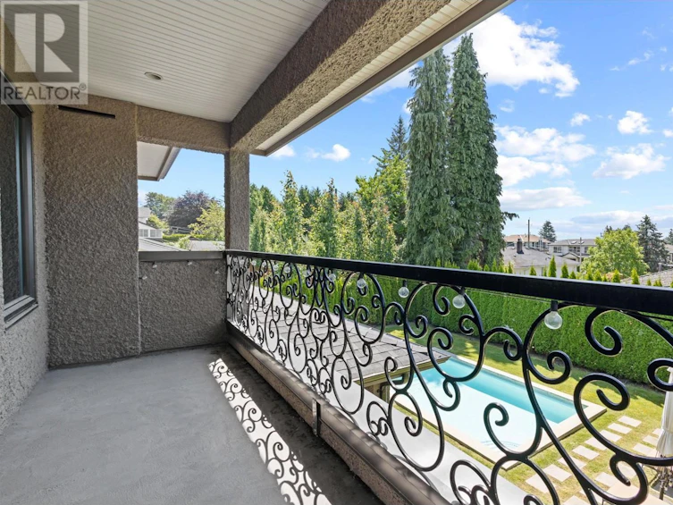 6188 Lochdale Street, Burnaby, BC, V5B 2M5 - 27