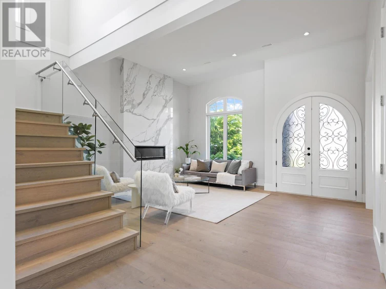 6188 Lochdale Street, Burnaby, BC, V5B 2M5 - 4