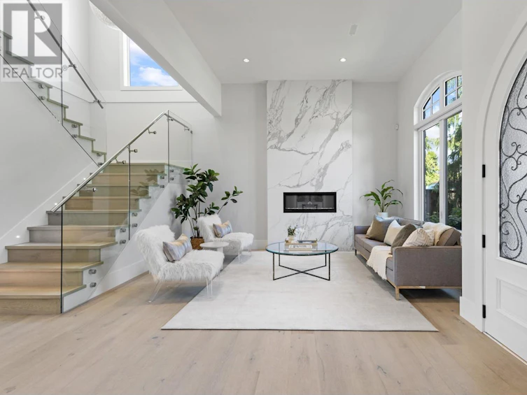 6188 Lochdale Street, Burnaby, BC, V5B 2M5 - 5