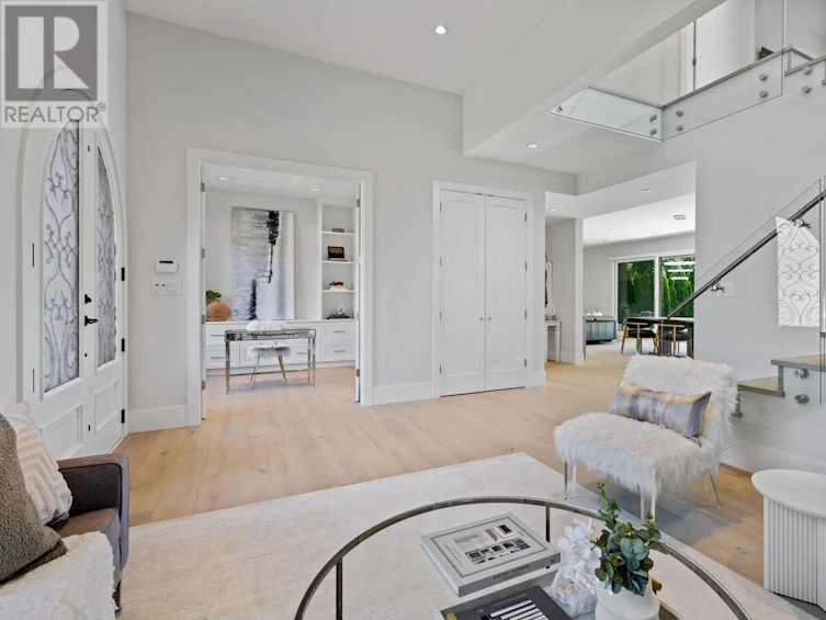 6188 Lochdale Street, Burnaby, BC, V5B 2M5 - 6